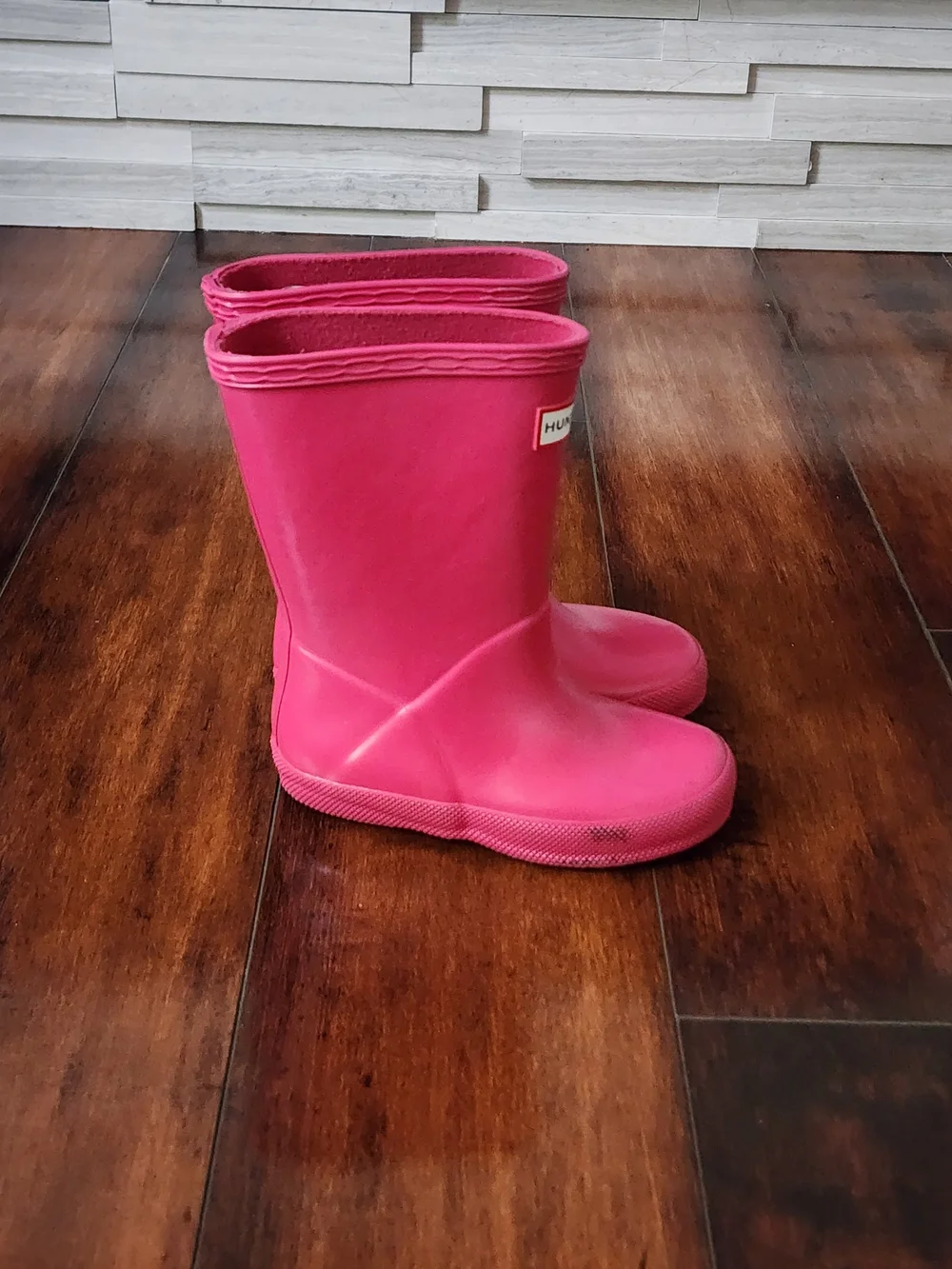 Hunter Original Kids Pink Rain Boots Girls Size 9 US Waterproof Rubber Wellies